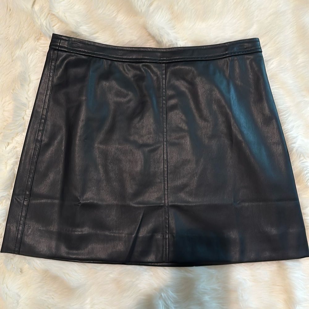 JCREW Size 6 NWOT. Black Faux leather skirt